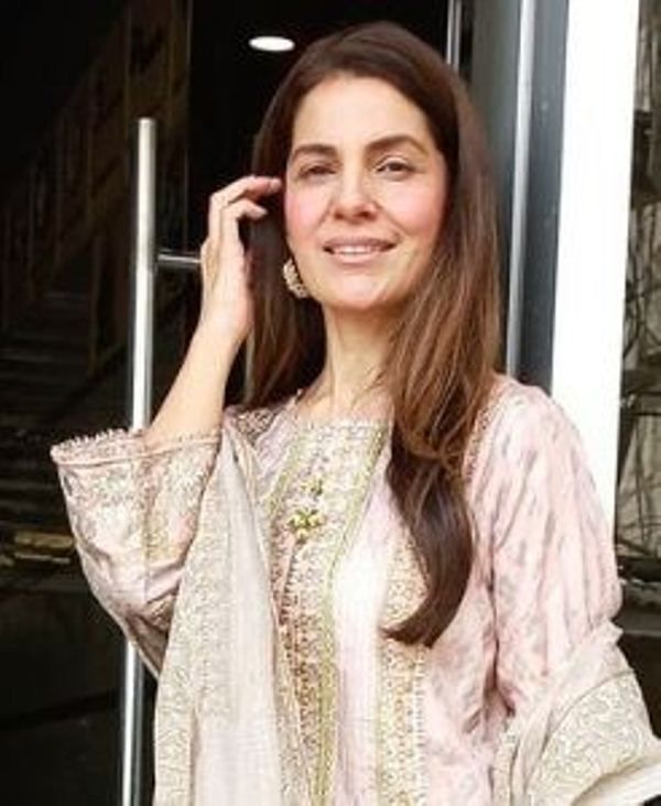Kiran Khan Wiki Age Husband Children Family Biography More WikiBio