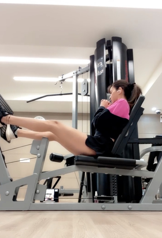 Kriti exercising in the gym