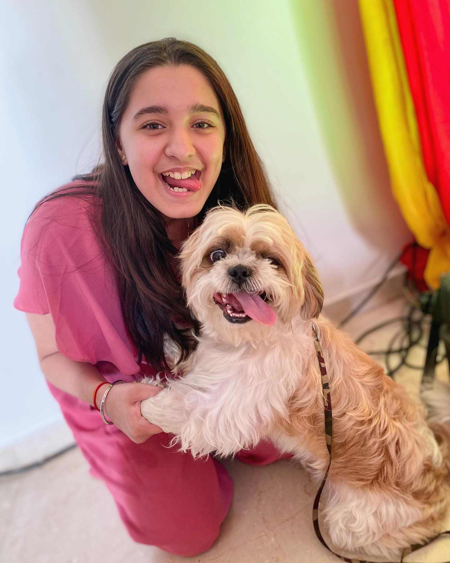 Naisha Khanna with her dog