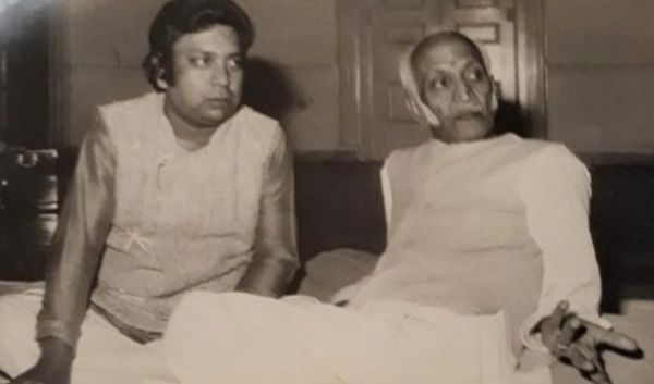 Pandit Birju Maharaj (left) with his uncle Pandit Bajinath Prasad, famously known as Pandit Lachhu Maharaj