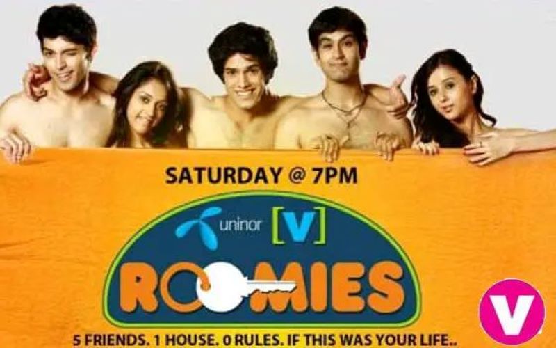 Poster of the serial 'Roomies' (2009) starring Smaran Sahu