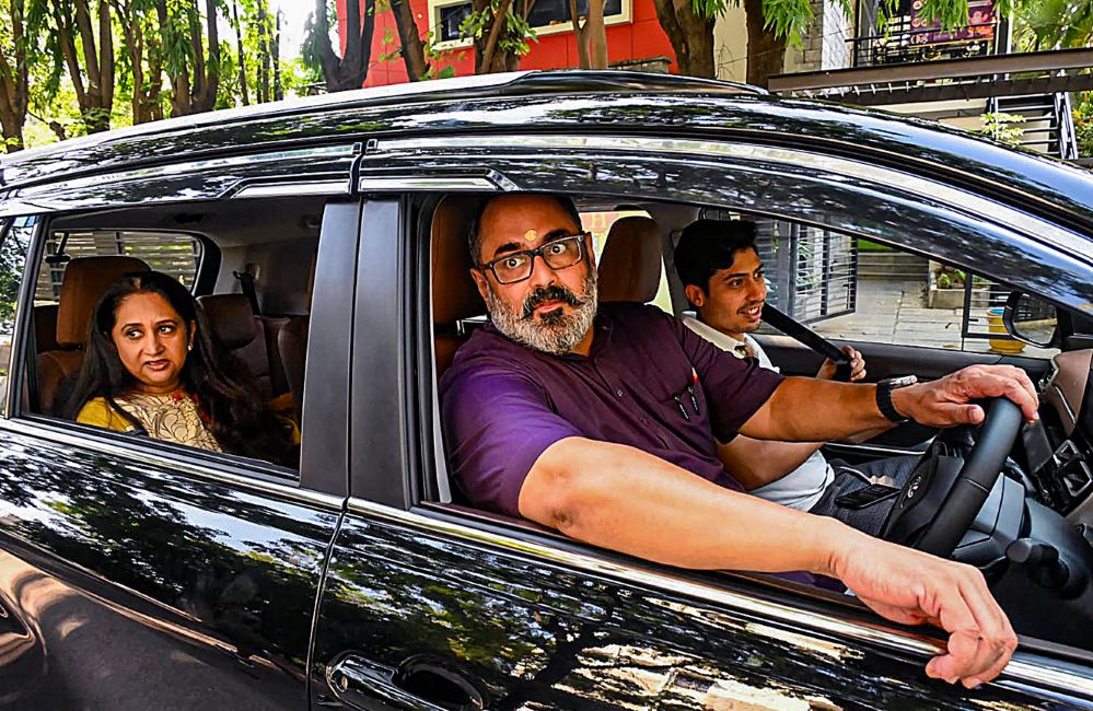 Rajeev Chandrasekhar driving his car