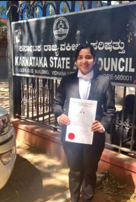 Sarah Sunny in front of the Karnataka State Bar Council after enrolling as an advocate
