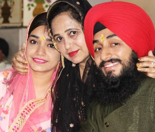 Sehaj Arora with his mother and Gurpreet Kaur