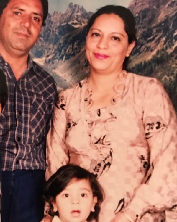 Shehzad's childhood picture with his parents