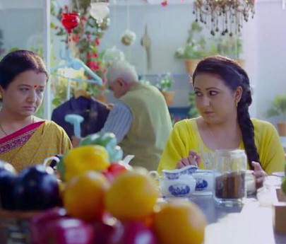 Swati Tarar in a still from the television show Dil Sambhalja Zara (2017)