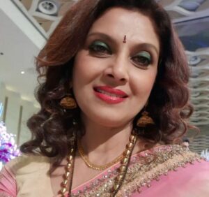 Varsha Usgaonkar Wiki, Height, Age, Boyfriend, Husband, Family