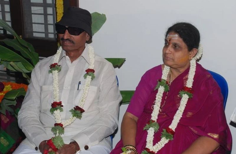 Vatal Nagaraj with his wife