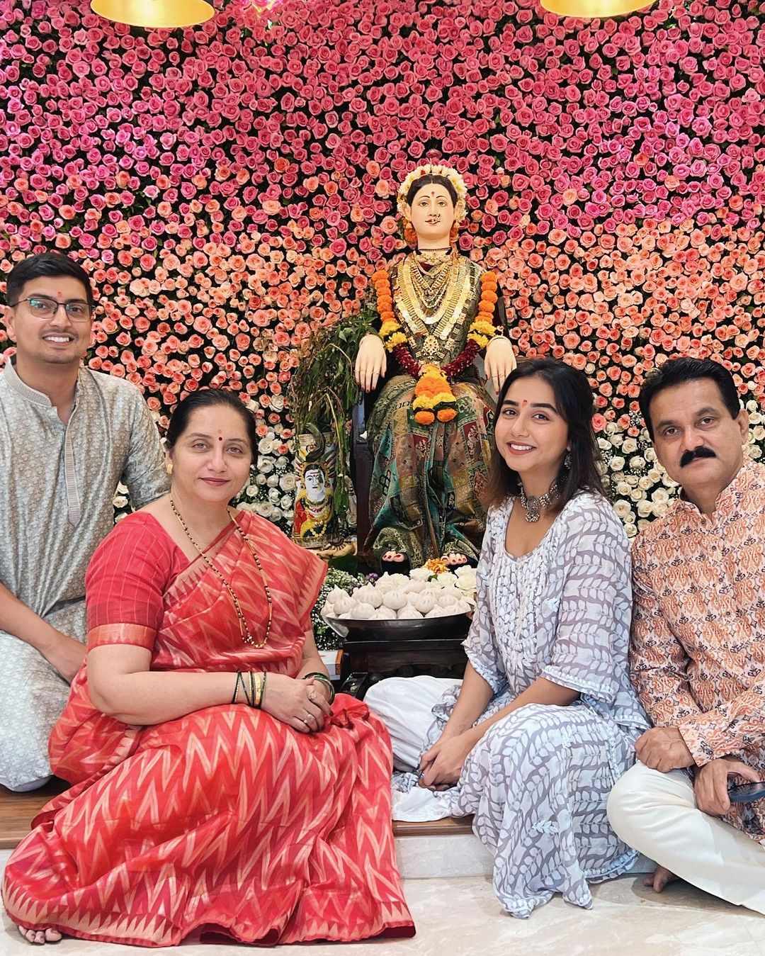Vrishank Khanal (extreme left) with Prajakta Koli and her family