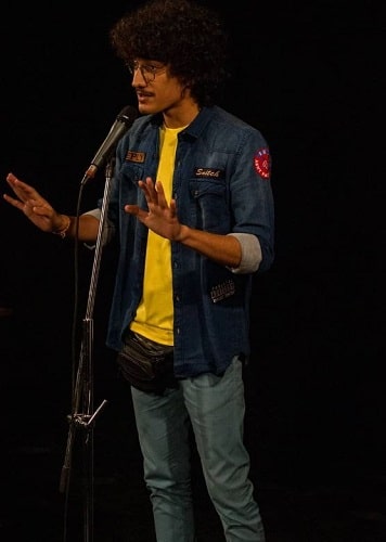 Vyom Vyas at an open mic event