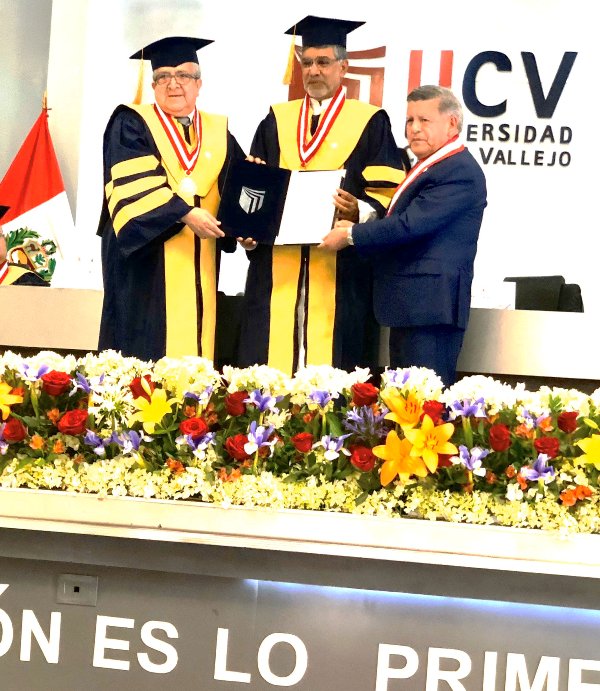 A photo of Kailash taken while he was receiving an honourary doctorate at Universidad Internacional de La Rioja