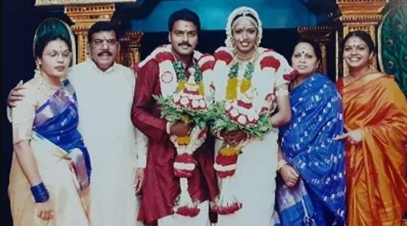 A wedding day image of Yugendra (from left - Pavithra, Malaysia, Yugendran, Hayma, Usha and Prashanthini)