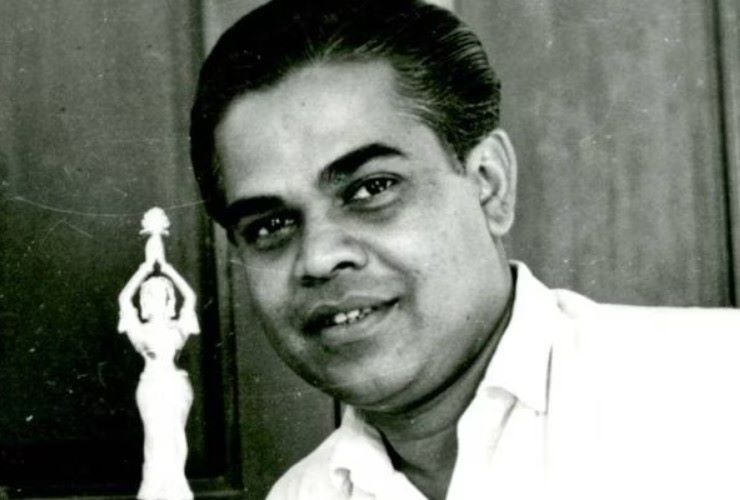 Adoor Bhasi with one of the awards