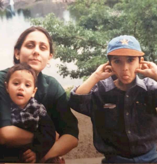 Ahad Raza Mir's (right) childhood picture with his mother and brother