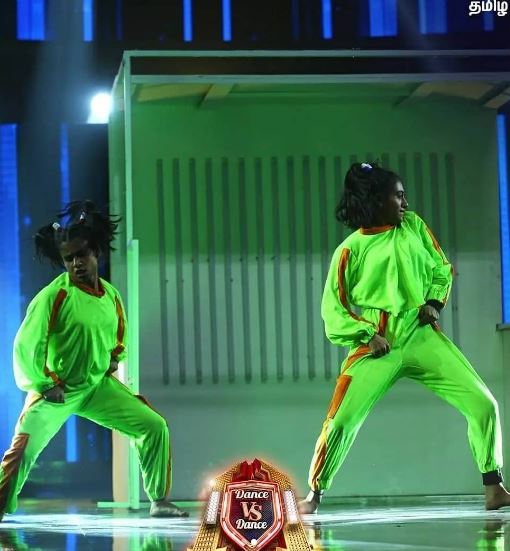 Alhena ADS performing with her sister on Dance Vs Dance