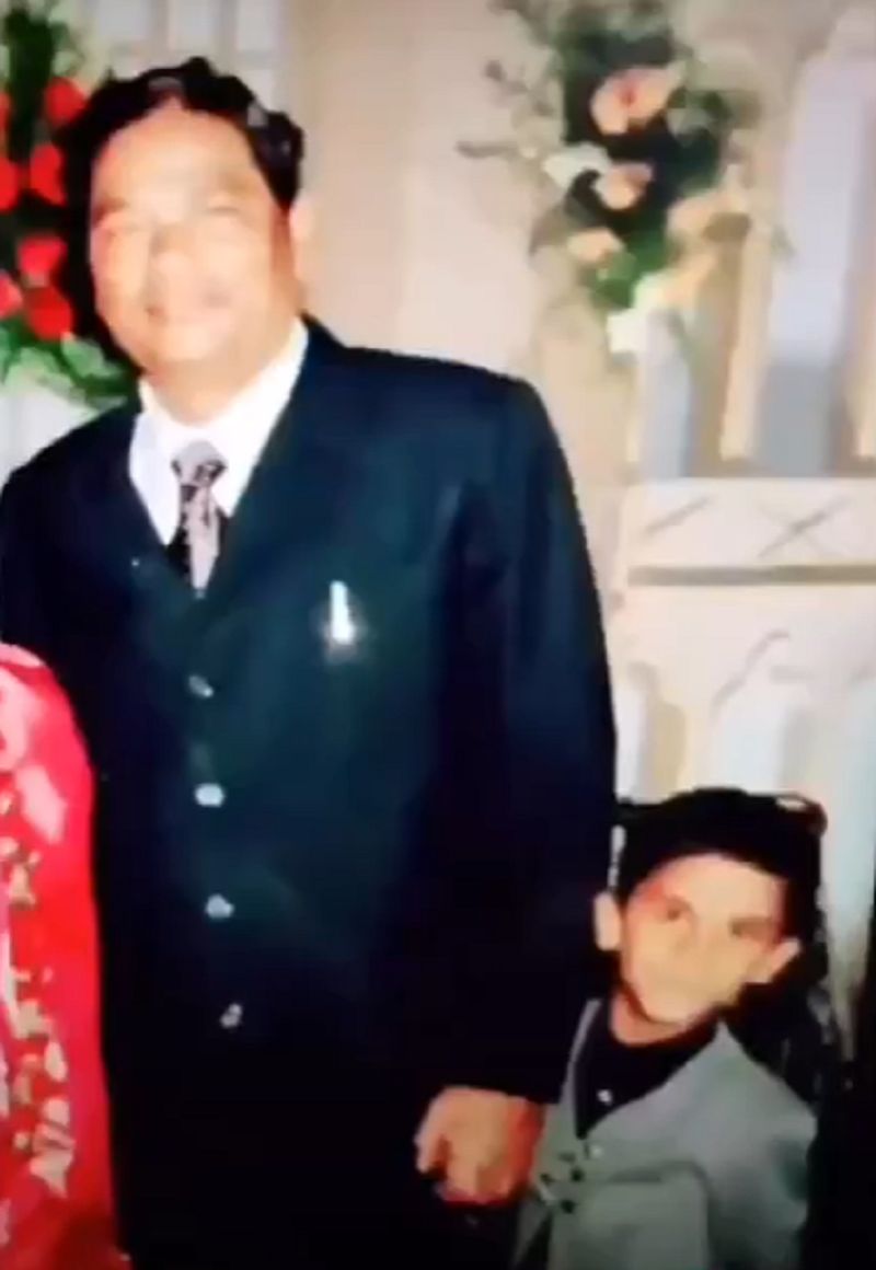 Arun Srikanth Mashettey as a child with his father