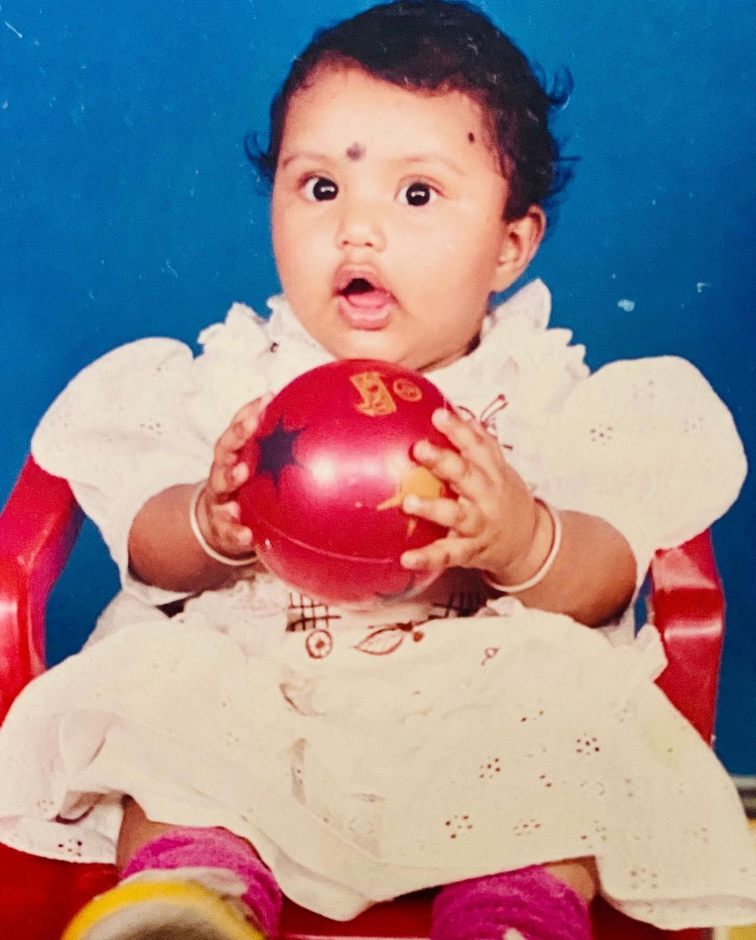 Childhood picture of Ayhika Mukherjee