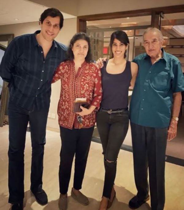 Joshna Chinappa with her family