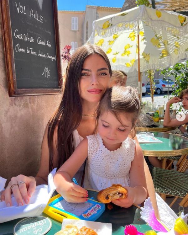 Kelly Piquet with her daughter, Penelope