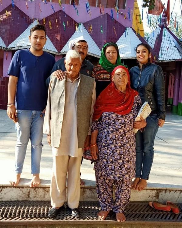 Komal Saklani with her family