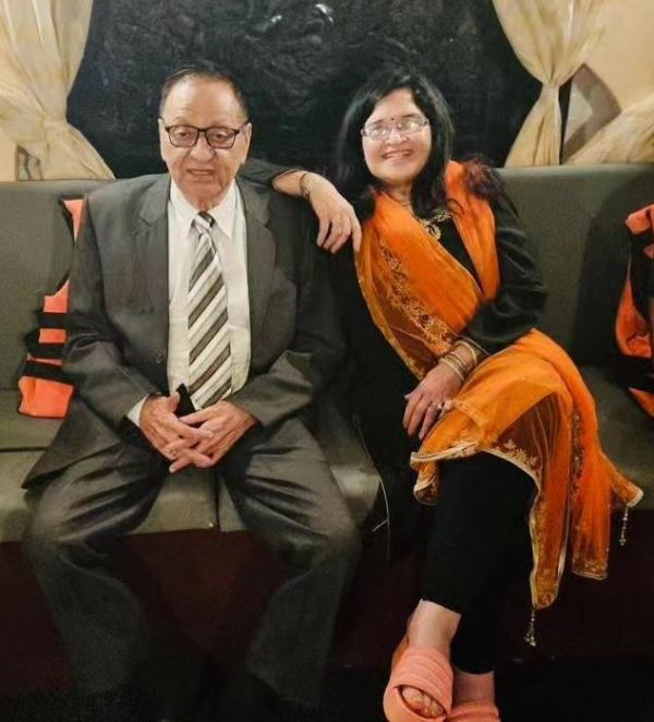 Raman Rai Handa with his wife, Kamini Chopra Handa