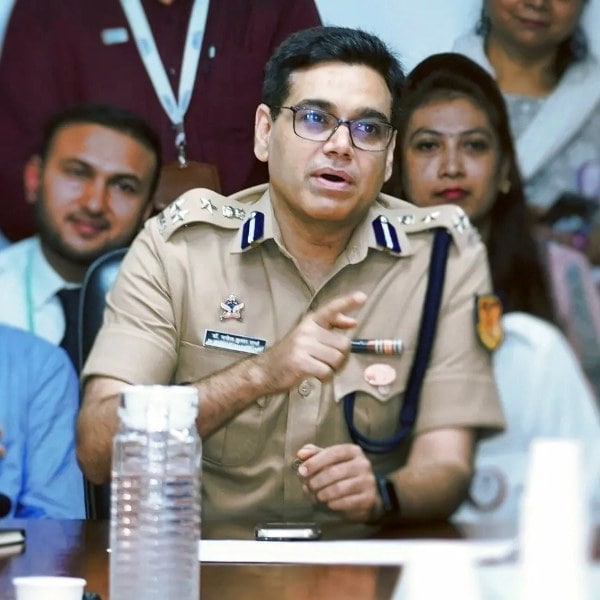 Manoj Kumar Sharma during a conference while serving as an ACP in Mumbai