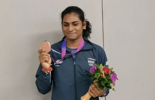 Nandini Agasara with her medal won at Asian Games 2022