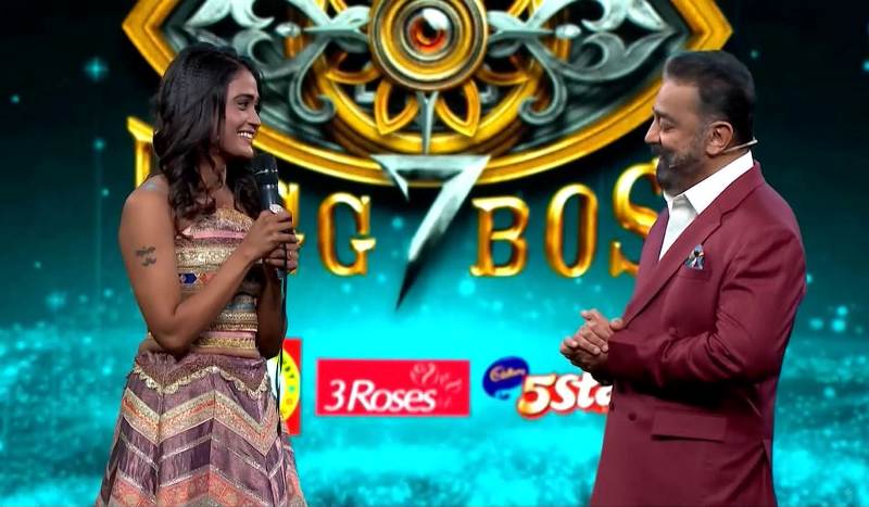 Poornima Ravi and Kamal Haasan (right) during Bigg Boss Tamil Season 7