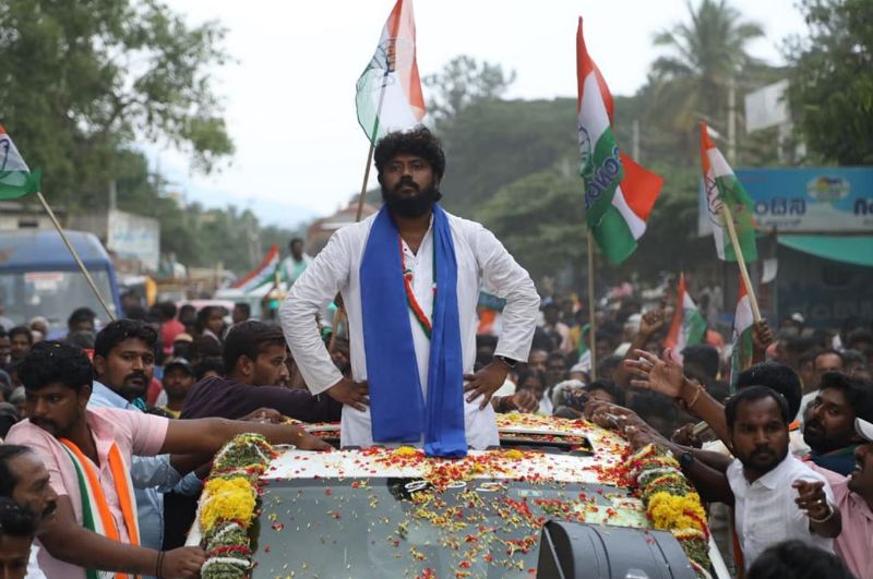 Pradeep Eshwar during the 2023 Karnataka Legislative Assembly election campaign
