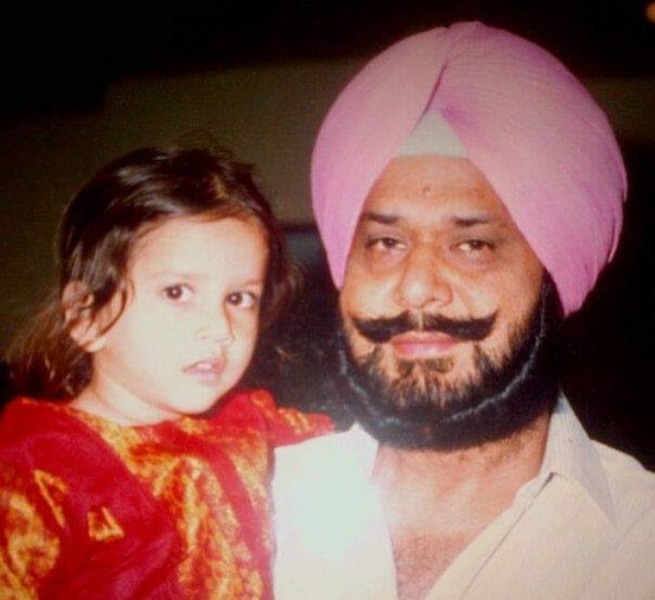 Rajeshwari Kumari's childhood picture with her father