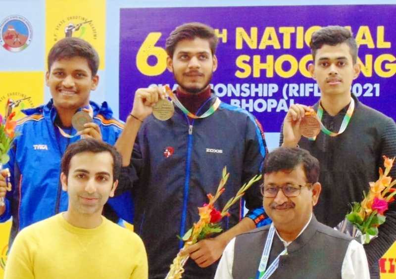 Rudrankksh Patil (leftmost) after winning a silver medal at the 64th National Shooting Championship Competitions (NSCC) held in Bhopal, Madhya Pradesh (2021)