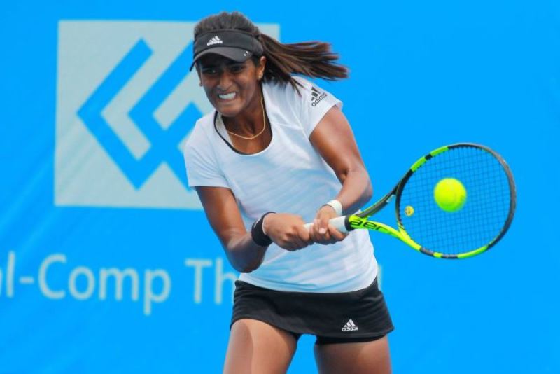 Rutuja Bhosale playing in the 2017 ITF tournament