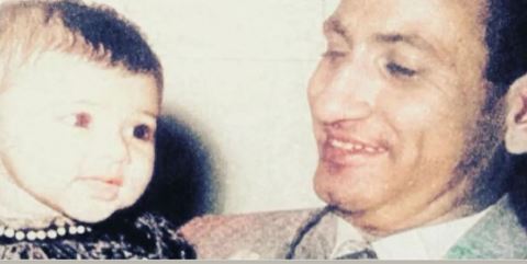 Saba Hameed's childhood picture with her father