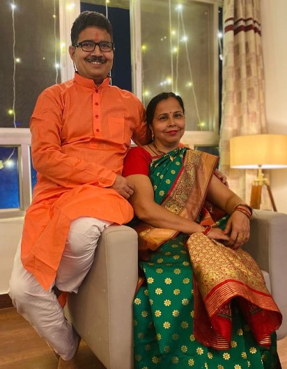 Saloni Gaur's parents