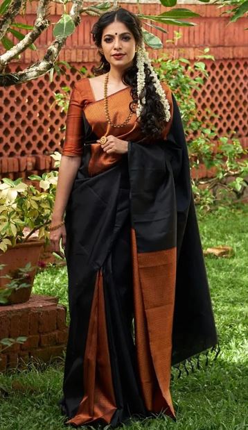 Santhi Mayadevi modelling for a saree brand