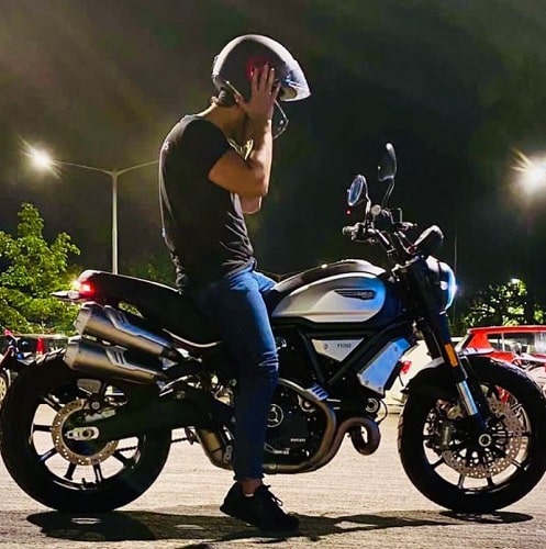 Satyajeet Dubey with his motorcycle