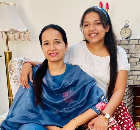 Sift Kaur Samra with her mother