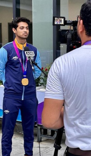 Swapnil Kusale being interviewed after his gold medal win at the 2022 Asian Games in Hangzhou, China