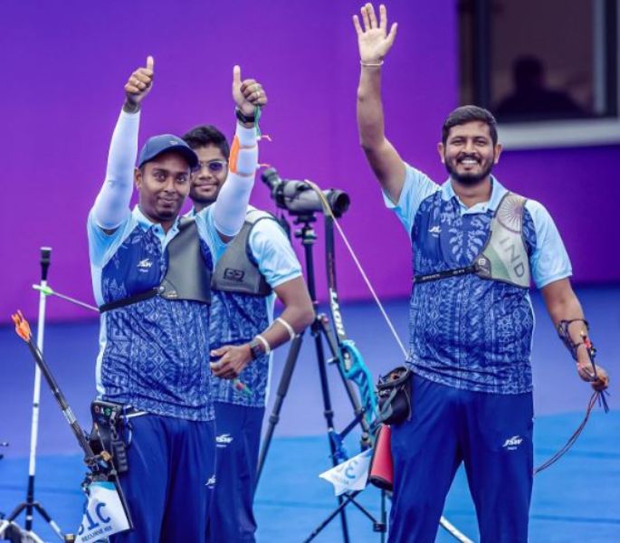 Tushar Shelke (right) Atanu Das and Dheeraj Bommadevara clinched the silver medal in the Archery- Recurve Men's Team Event