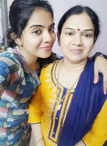 Vidyaa Viyaj with her mother