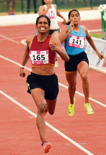 Vithya Ramraj during the 400m hurdles at the Indian Grand Prix 5 in 2023