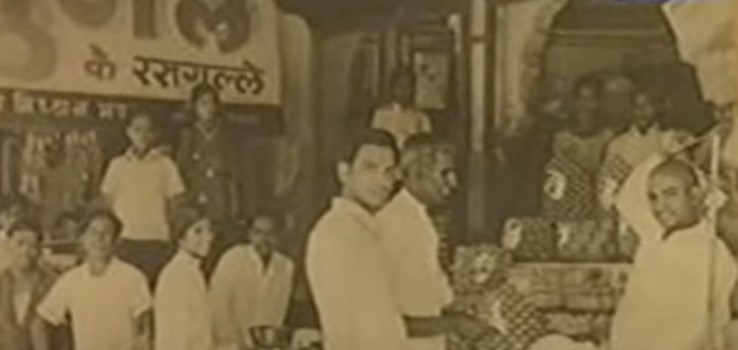A photo of Kedarnath Aggarwal's earliest Bikanervala shop