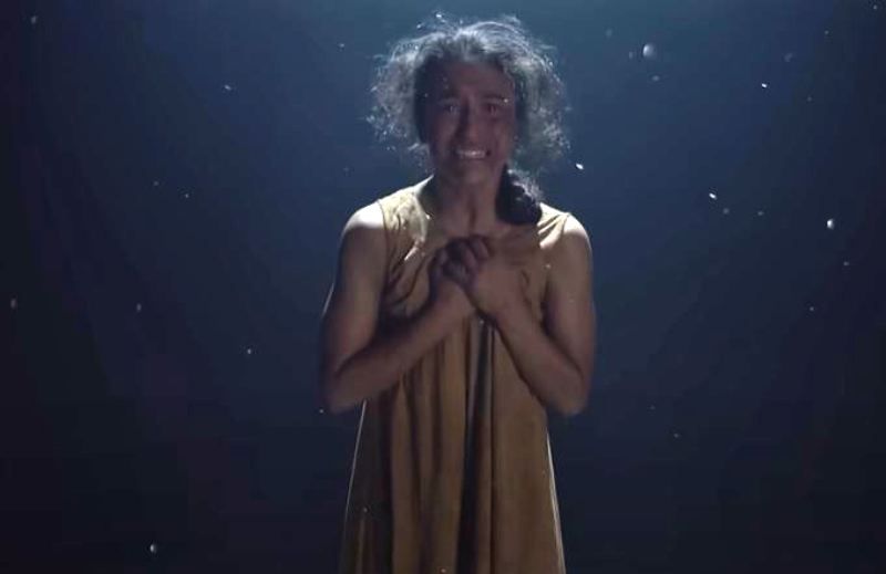 Adrija Sinha in a still from the music video 'Tu Phir Se Aana'