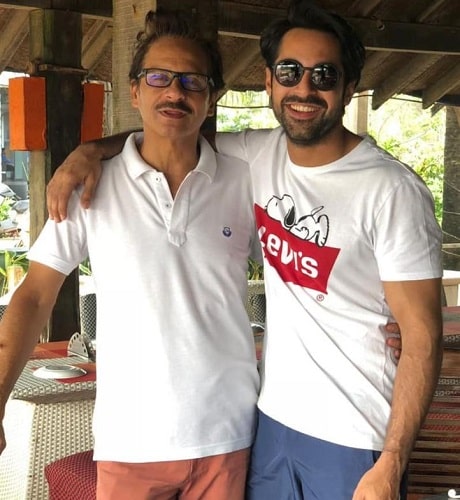 Akshay Bindra with his father