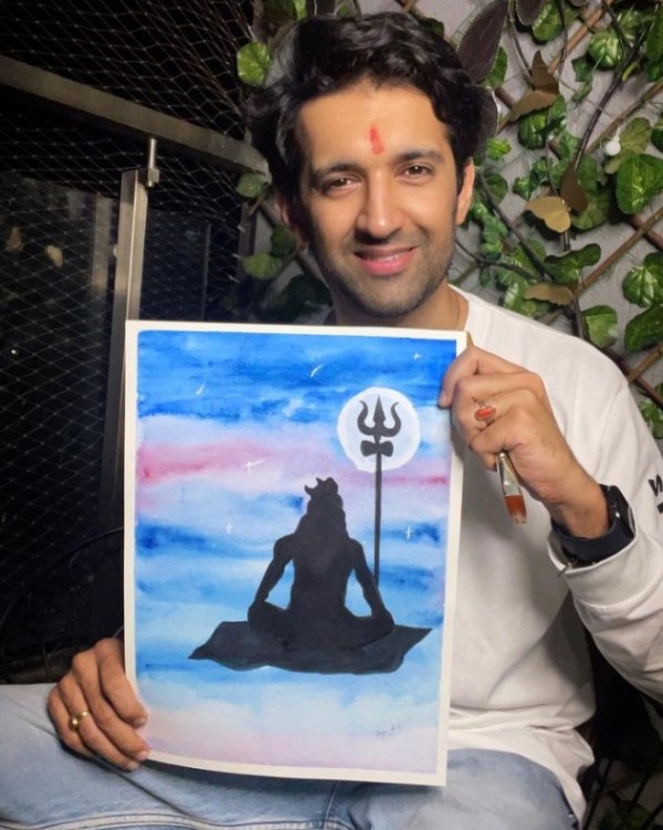 Arjun Aneja with his water painting