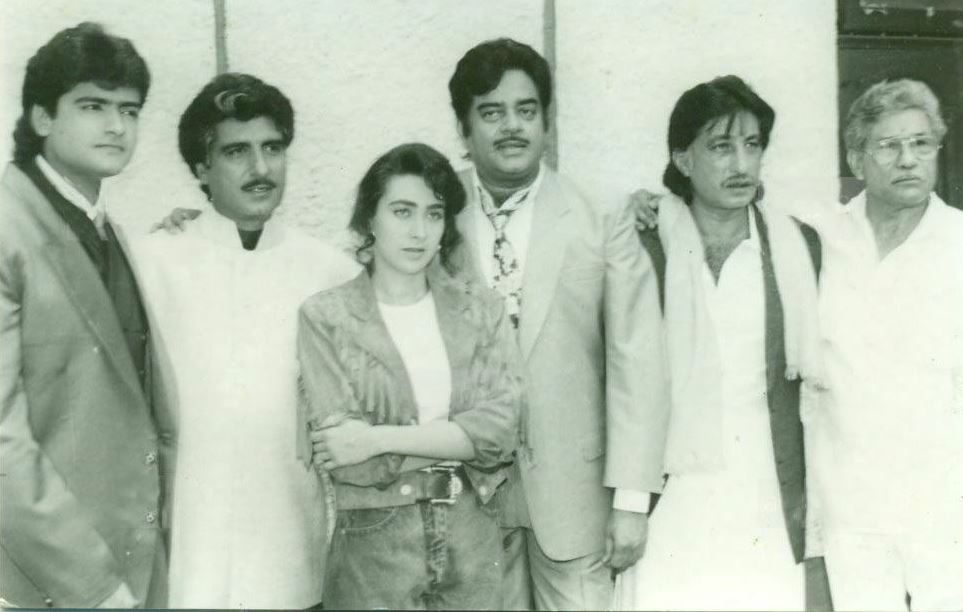 Armaan Kohli, Raj Babbar, Karisma Kapoor, Shatrughan Sinha, Shakti Kapoor, Rajkumar Kohli (left to right) during a shoot