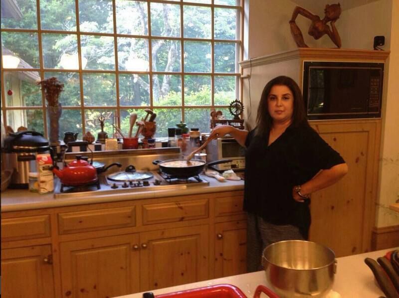 Farah Khan cooking at her home