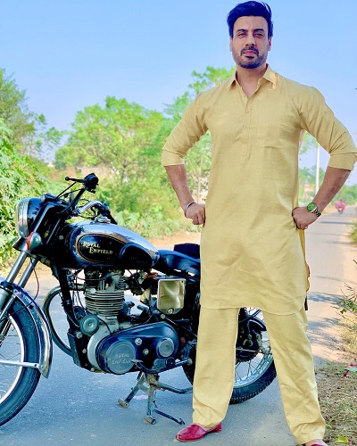 Gavie Chahal with his motorcycle