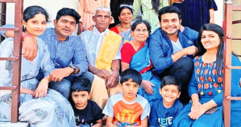 Getup Srinu (Srinu Boddupalli) with his family