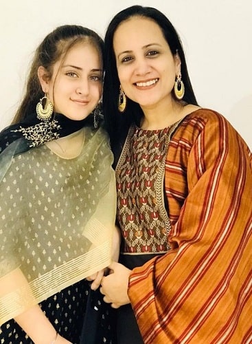 Gurket Kaur and her mother